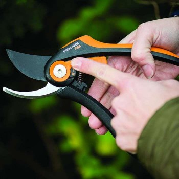 FISKARS - SMART FIT Bypass P68 - 111610102 FISKARS - SMART FIT Bypass P68 - 111610102