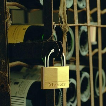 Master Lock - 130EURD Standard Μπρούτζινο Λουκέτο Πέταλο 30mm - 130030112 Master Lock - 130EURD Standard Μπρούτζινο Λουκέτο Πέταλο 30mm - 130030112