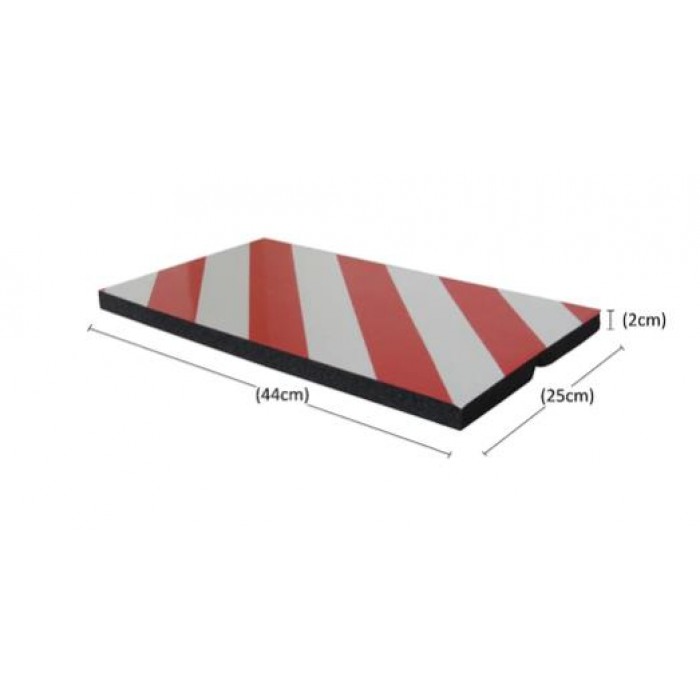 DOORADO - SELF-ADHESIVE FOAM GARAGE CORNER AND WALL PROTECTOR WITH RED AND WHITE REFLECTIVE STRIPS PARK-FCP5025RW